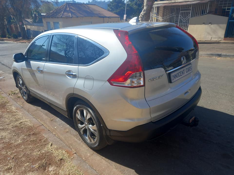 2016 HONDA CRV 2.4 ENGINE, AUTOMATIC, SILVER COLOR, MILEAGE PRICE 150,000. SPARE KEY,