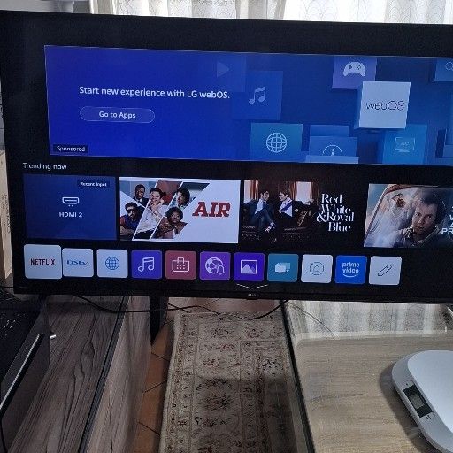 55" LG smart tv