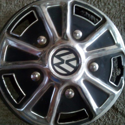 VW, old model, wheel cap - Private Seller VW, old model, wheel cap - Private Seller