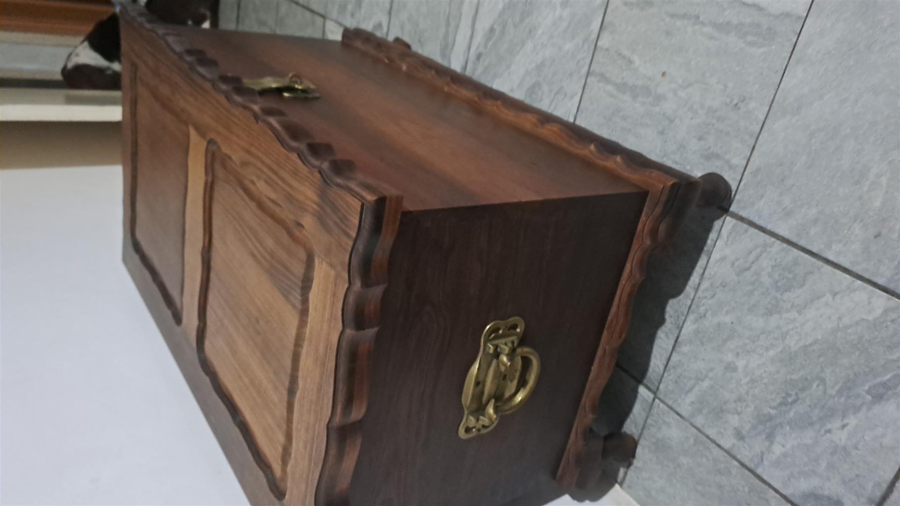 Antique Kist in prestine condition for sale.