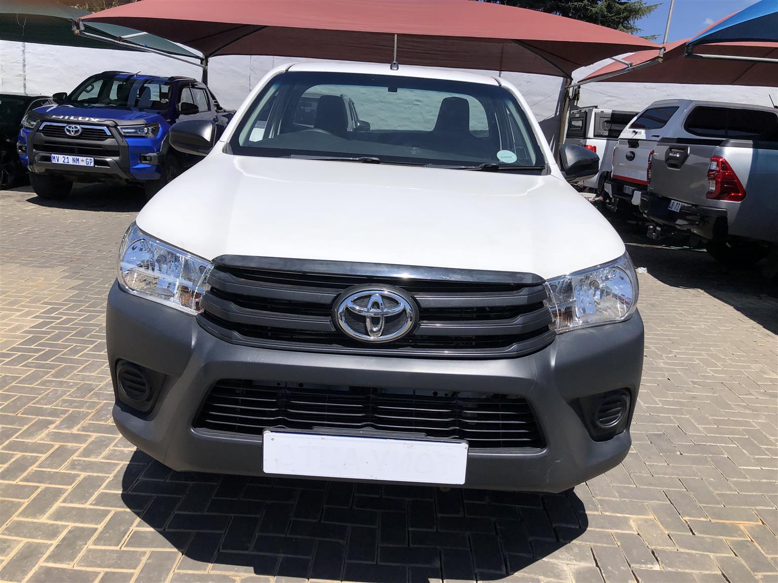Used 2021 Toyota Hilux 2.4GD S (aircon) - Private Seller Used 2021 Toyota Hilux 2.4GD S (aircon) - Private Seller