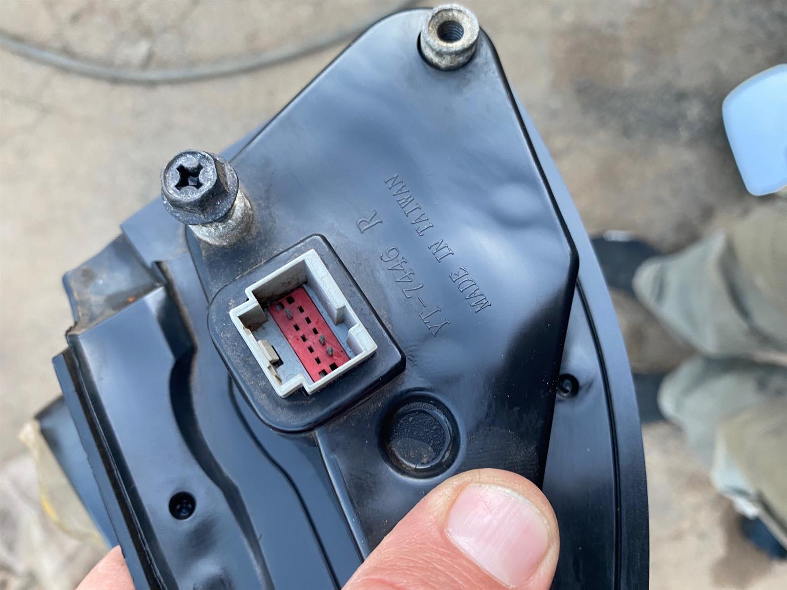 Ford Ranger RH mirror electric T6 - Private Seller