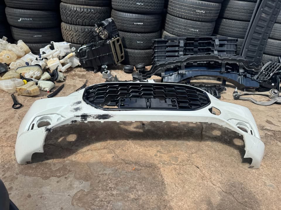 Suzuki Swift Facelift Front Bumper - Private Seller Suzuki Swift Facelift Front Bumper - Private Seller