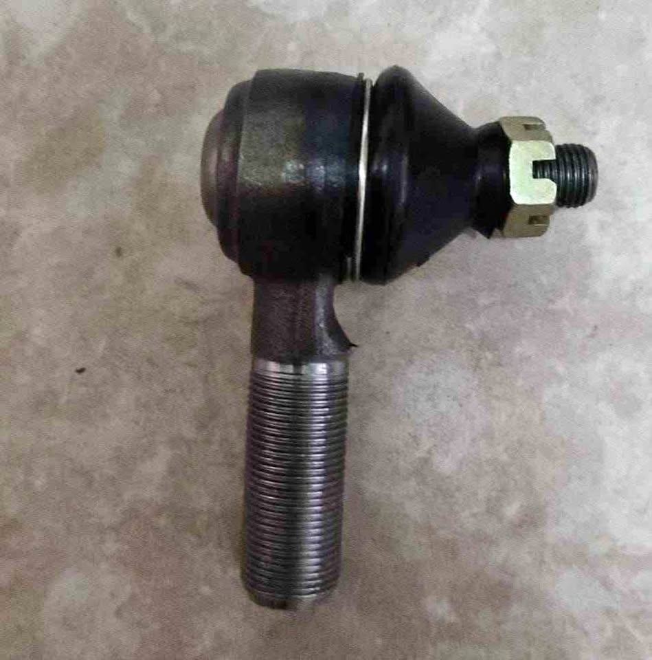 Toyota Hilux 4x4 RH Tie Tod End - Private Seller Toyota Hilux 4x4 RH Tie Tod End - Private Seller