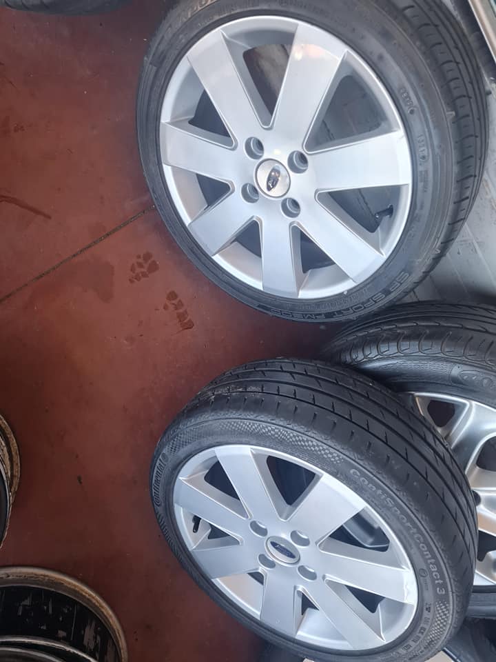 Ford Fiesta original alloy mags size 16+tyres 195/45/16 - Private Seller