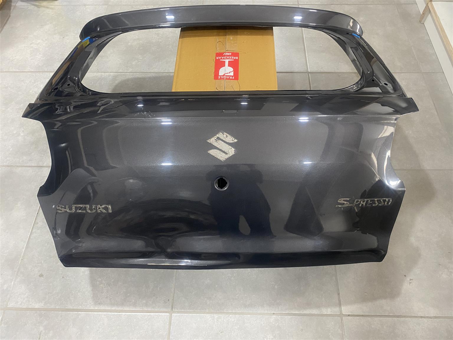 2024 SUZUKI S-PRESSO TAILGATE SHELL FOR SALE. IN EXCELLENT CONDITION - Private Seller 2024 SUZUKI S-PRESSO TAILGATE SHELL FOR SALE. IN EXCELLENT CONDITION - Private Seller