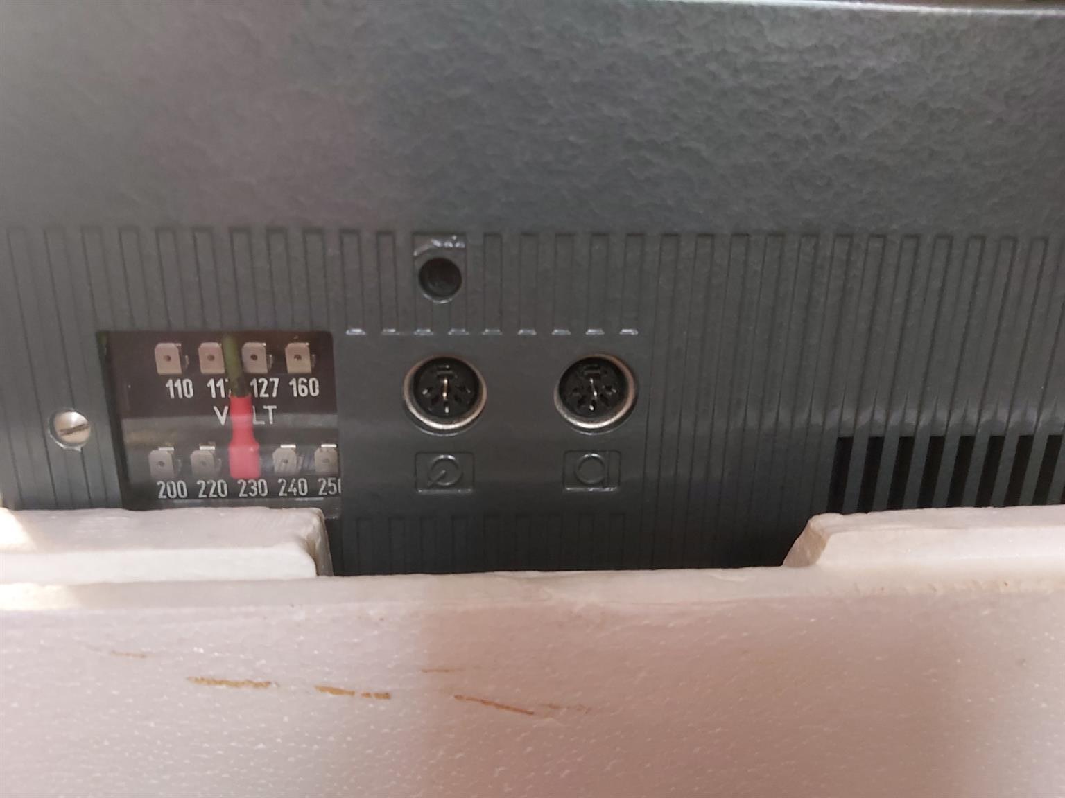 VINTAGE EUMIG MARK S PROJECTOR & BRILLAINT SCREEN FOR SALE