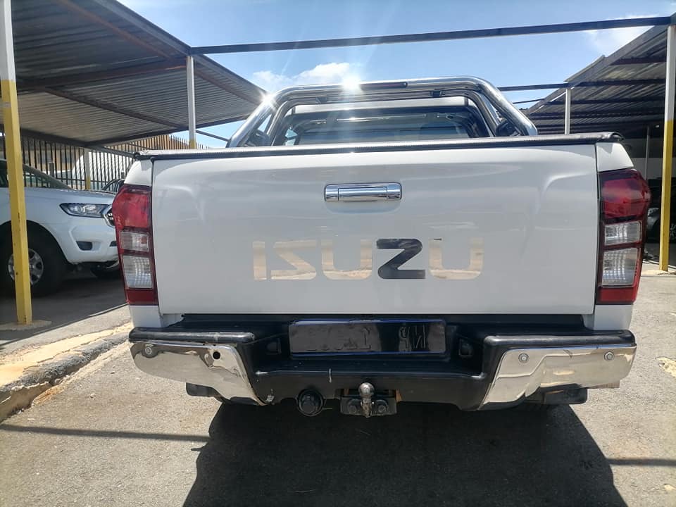 2015 Isuzu kb300 D-Tec Double Cab 4x2 Automatic Spare key