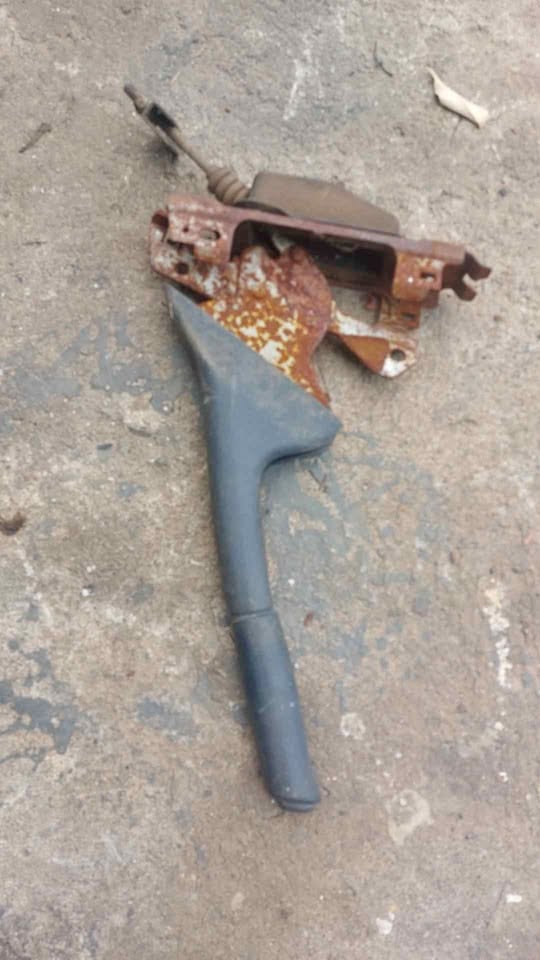Hand brake handle Renault Clio 2 - Private Seller Hand brake handle Renault Clio 2 - Private Seller