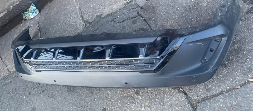 Toyota Corolla Cross hybrid Rear bumper Call or dm - Private Seller Toyota Corolla Cross hybrid Rear bumper Call or dm - Private Seller