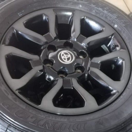 Toyota legendRs rims and tyres