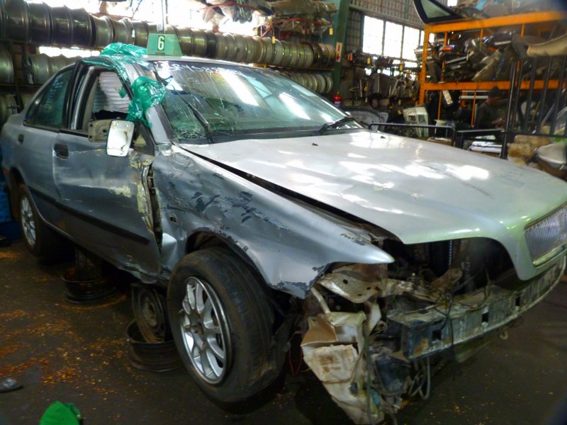 STRIPPING Volvo S40 2lt Turbo Manual - 2002 - Private Seller STRIPPING Volvo S40 2lt Turbo Manual - 2002 - Private Seller