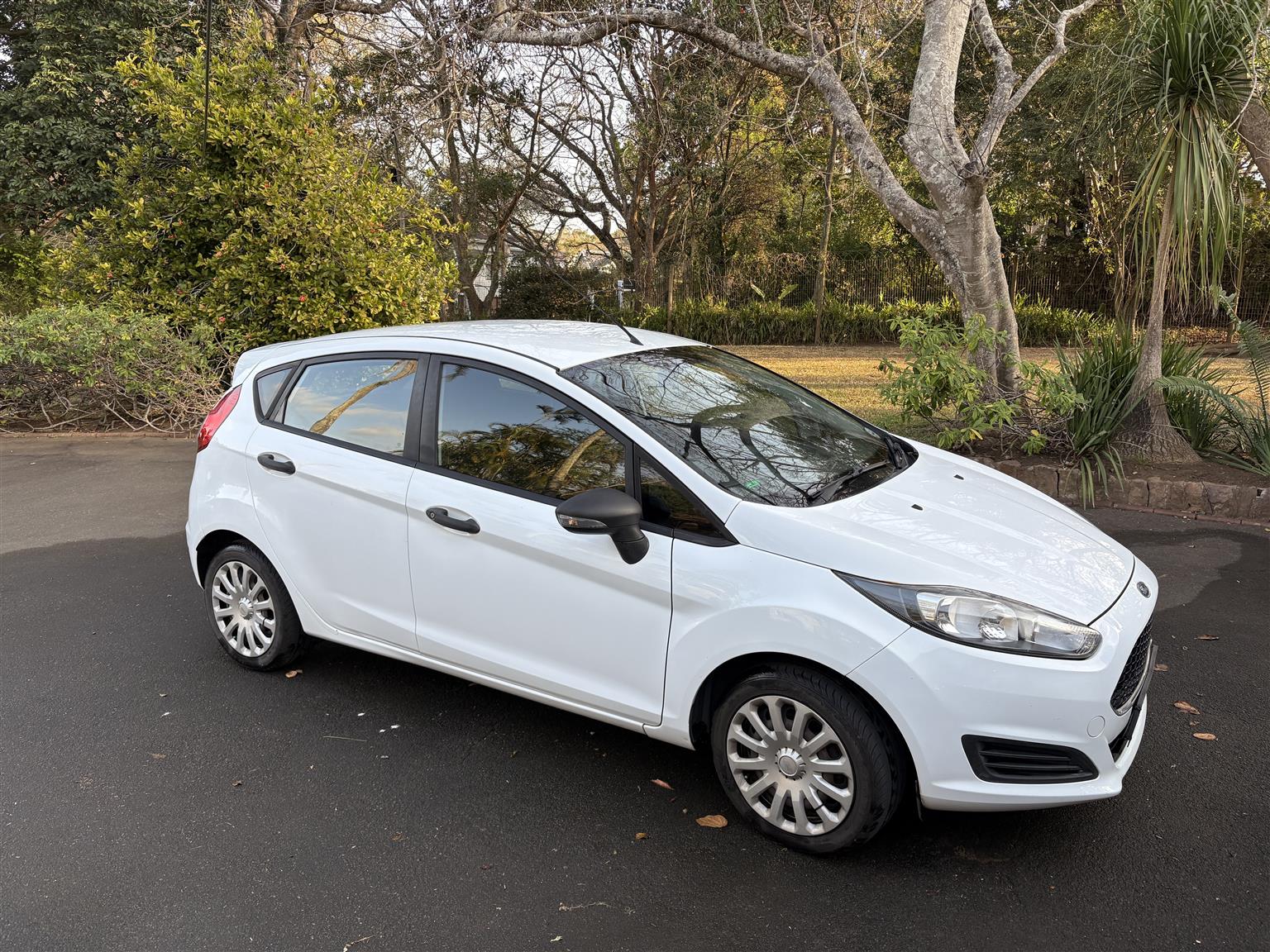 Used 2017 Ford Fiesta 5-door 1.4 Ambiente - Private Seller Used 2017 Ford Fiesta 5-door 1.4 Ambiente - Private Seller