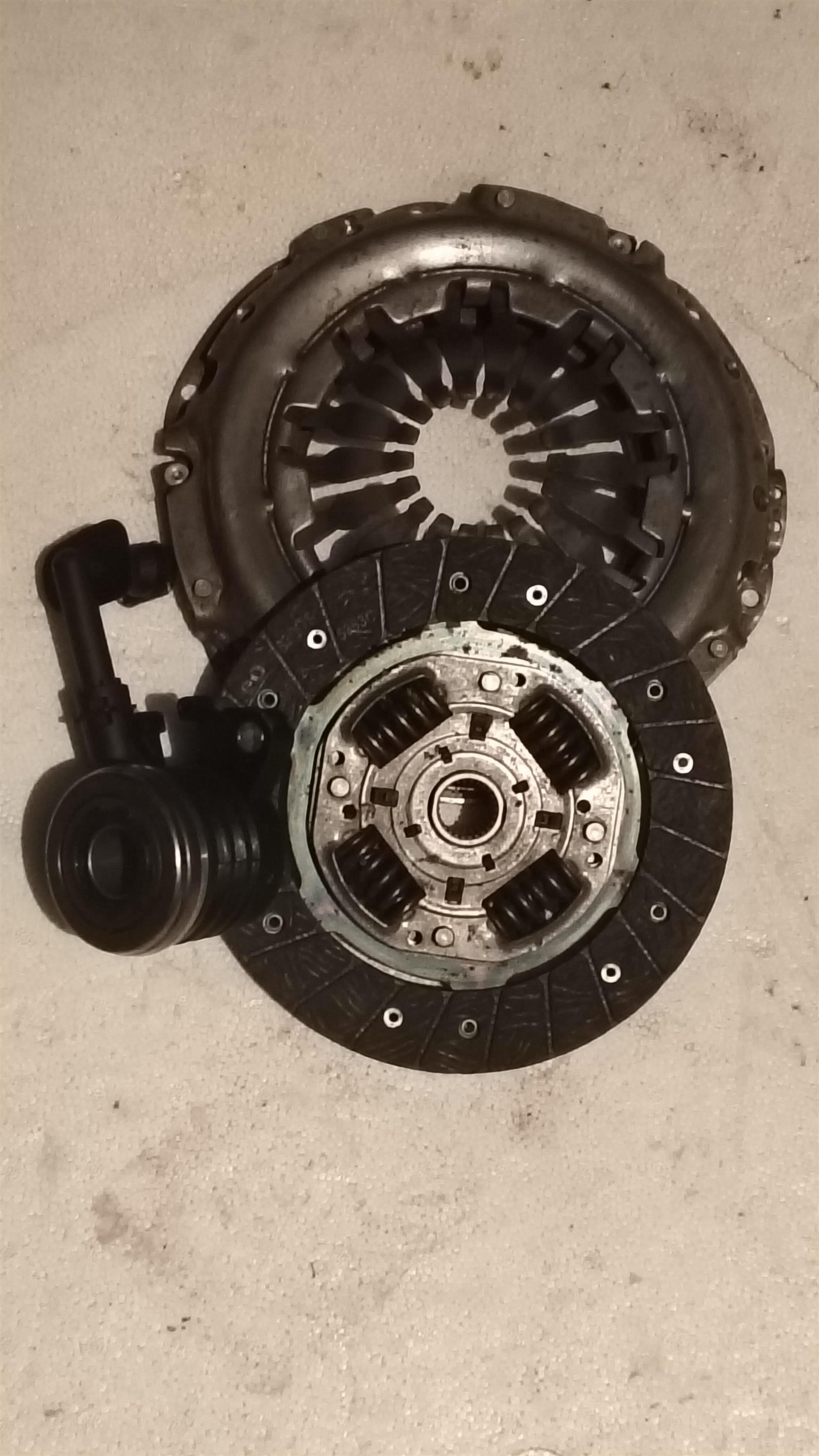 Nissan NP 200 16i clutchplate,pressureplate,thrustbearing. - Private Seller Nissan NP 200 16i clutchplate,pressureplate,thrustbearing. - Private Seller