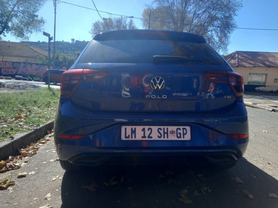 2023 VW Polo 9 Tsi 1.0 Comfortline, Dsg Automatic, Blue, 10000kms, Sunroof Spare key.