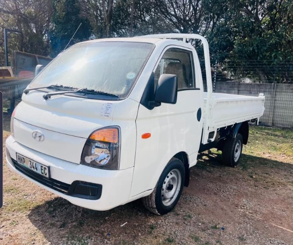 2015 HYANDAI,  H 100, Pick up