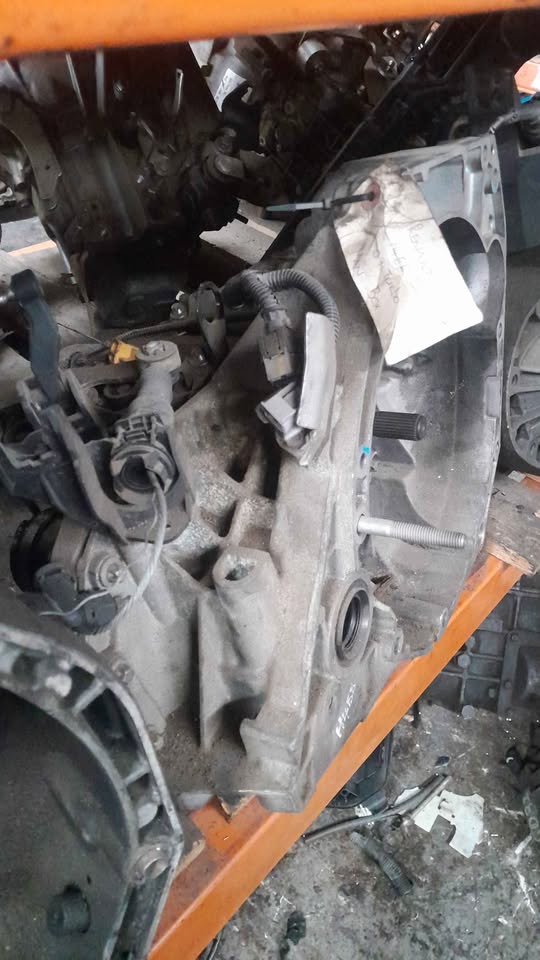 RENAULT H4BA H4BB manual 5 speed gearbox for sale - Private Seller RENAULT H4BA H4BB manual 5 speed gearbox for sale - Private Seller