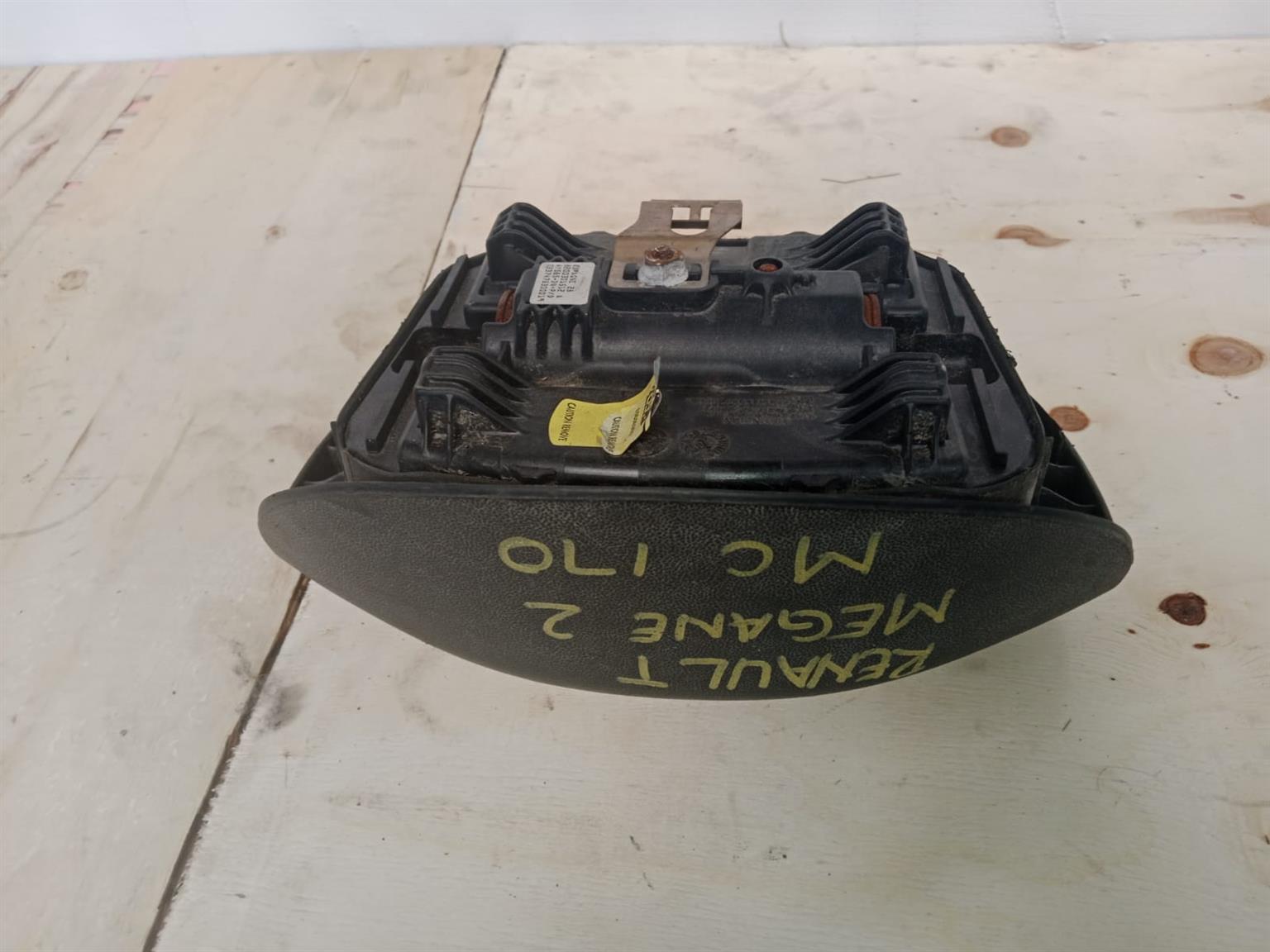 Renault Megane 2 Driver Airbag for sale - Private Seller Renault Megane 2 Driver Airbag for sale - Private Seller