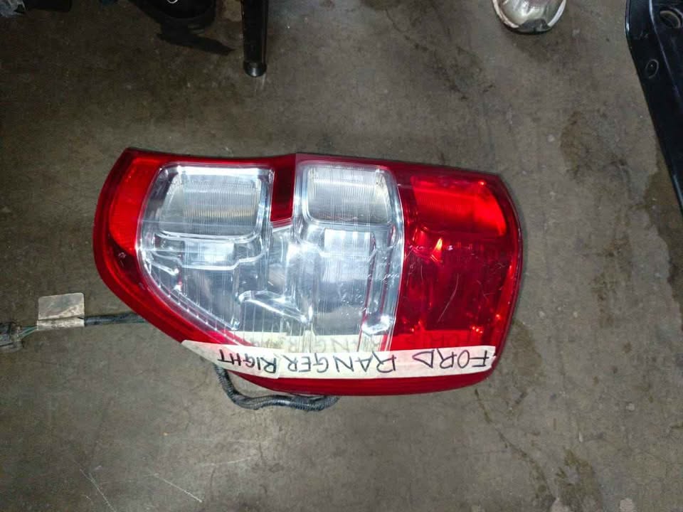 FORD RANGER T7 TAIL LIGHT - Private Seller FORD RANGER T7 TAIL LIGHT - Private Seller