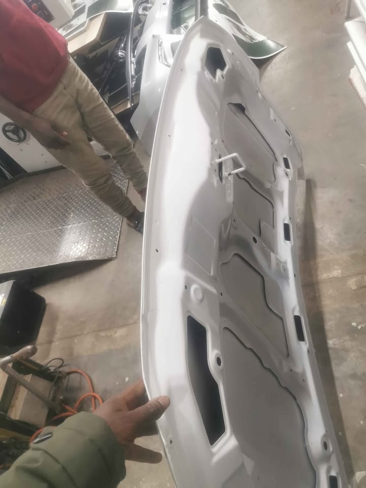 Honda Amaze Bonnet - Private Seller Honda Amaze Bonnet - Private Seller