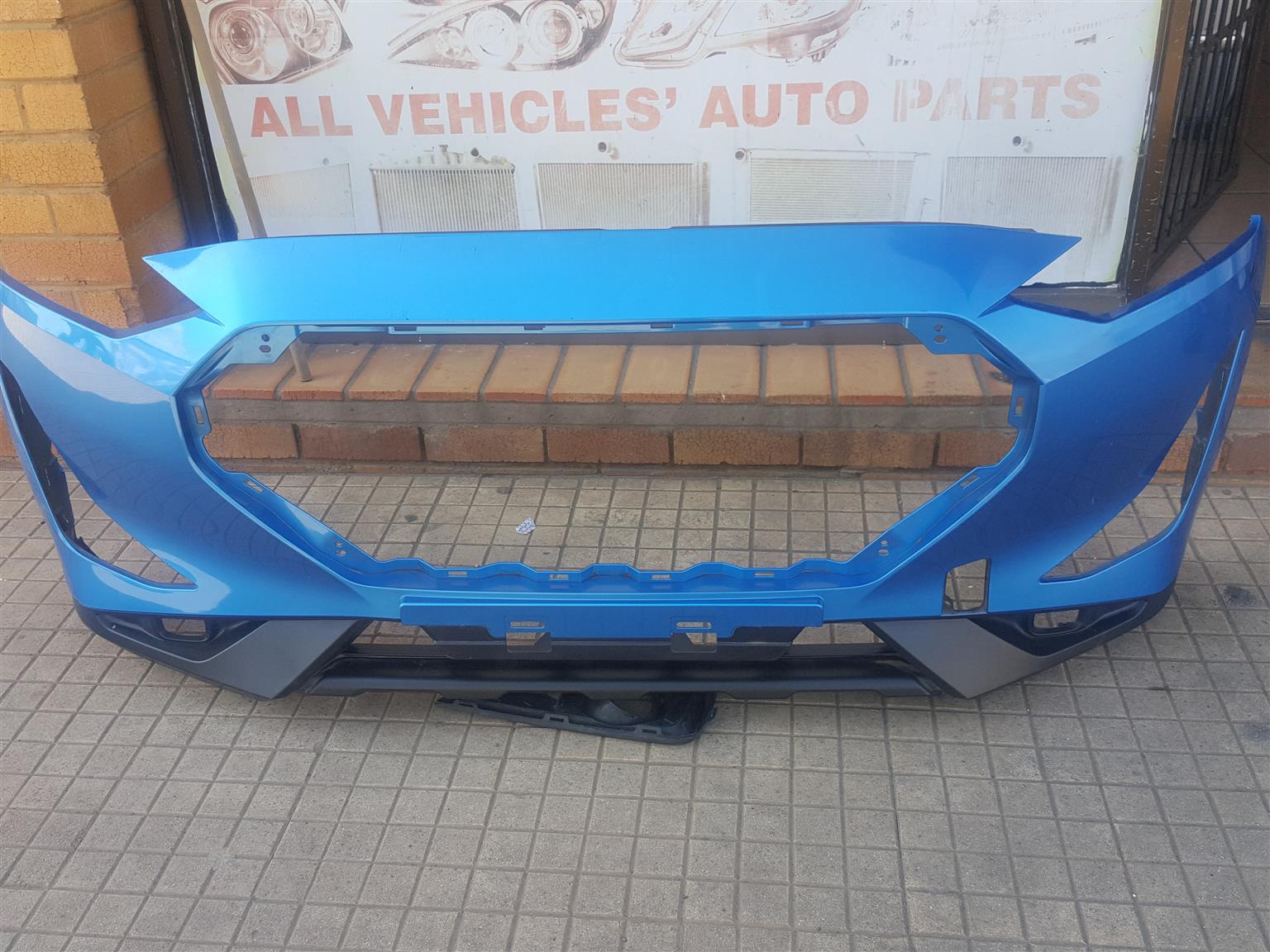 Nissan magnitude front bumper - Private Seller Nissan magnitude front bumper - Private Seller