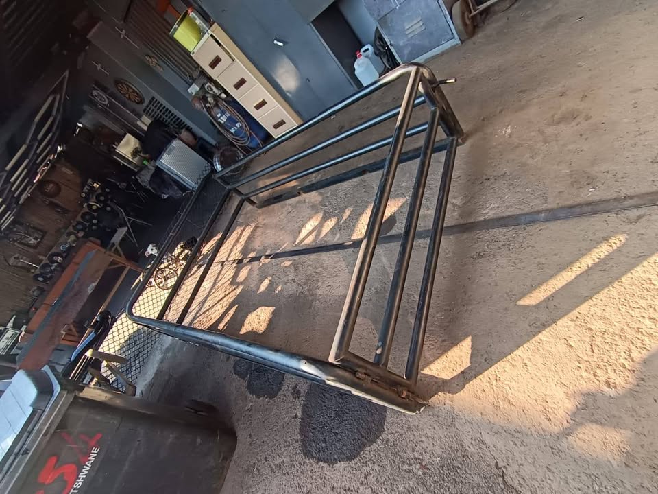 Mitsubishi COLT hi-line cattle rail for sale - Private Seller