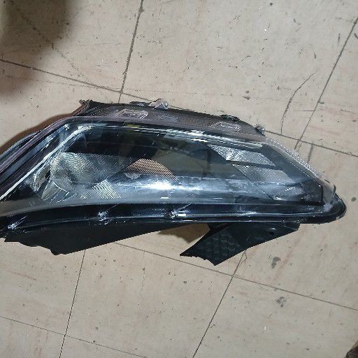 Nissan magnite headlight - Private Seller Nissan magnite headlight - Private Seller