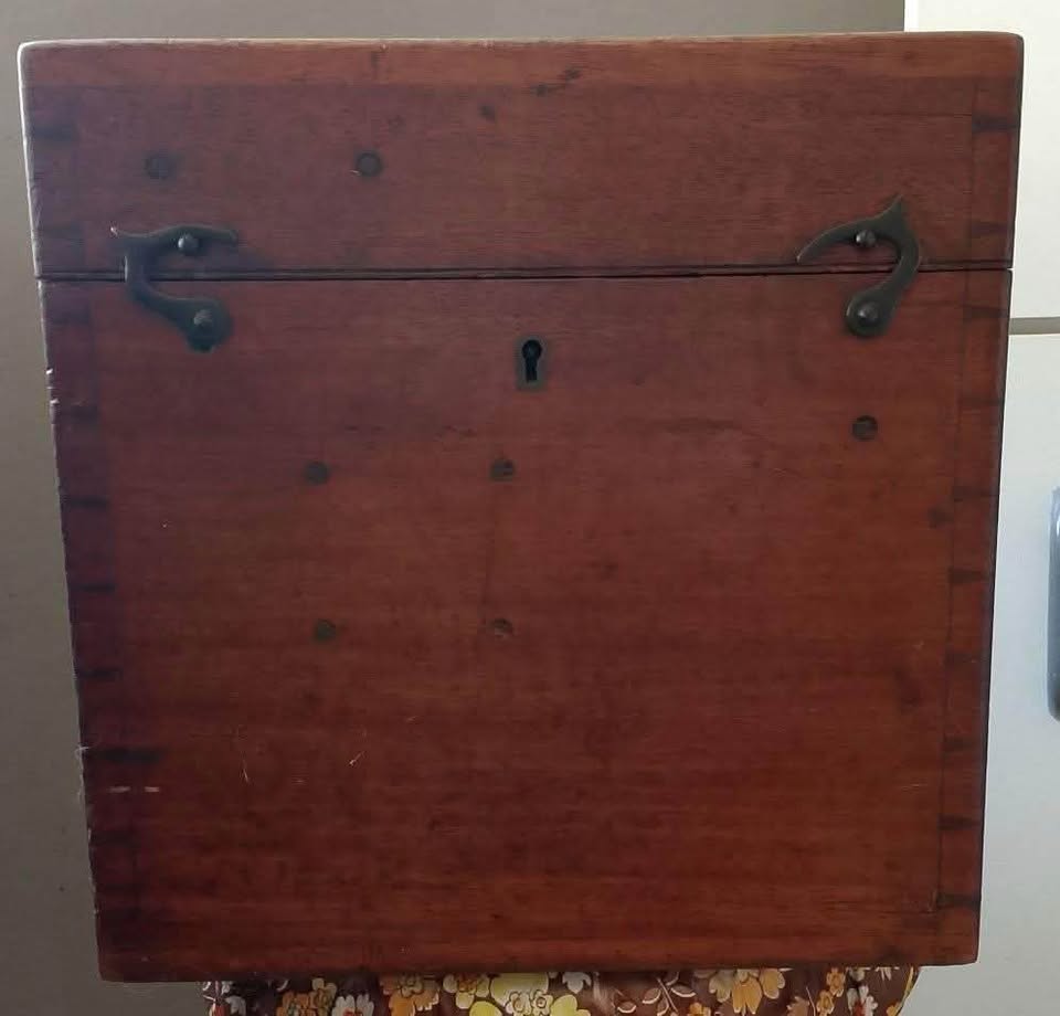 VINTAGE STORAGE BOX