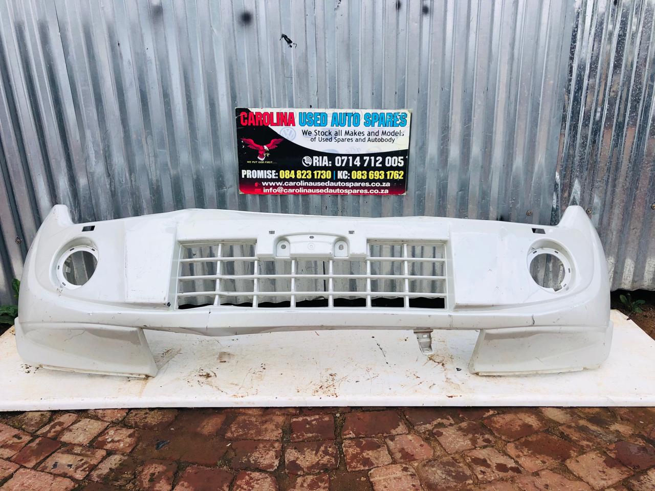 Mitsubishi Pajero front bumper with washer holes - Private Seller Mitsubishi Pajero front bumper with washer holes - Private Seller