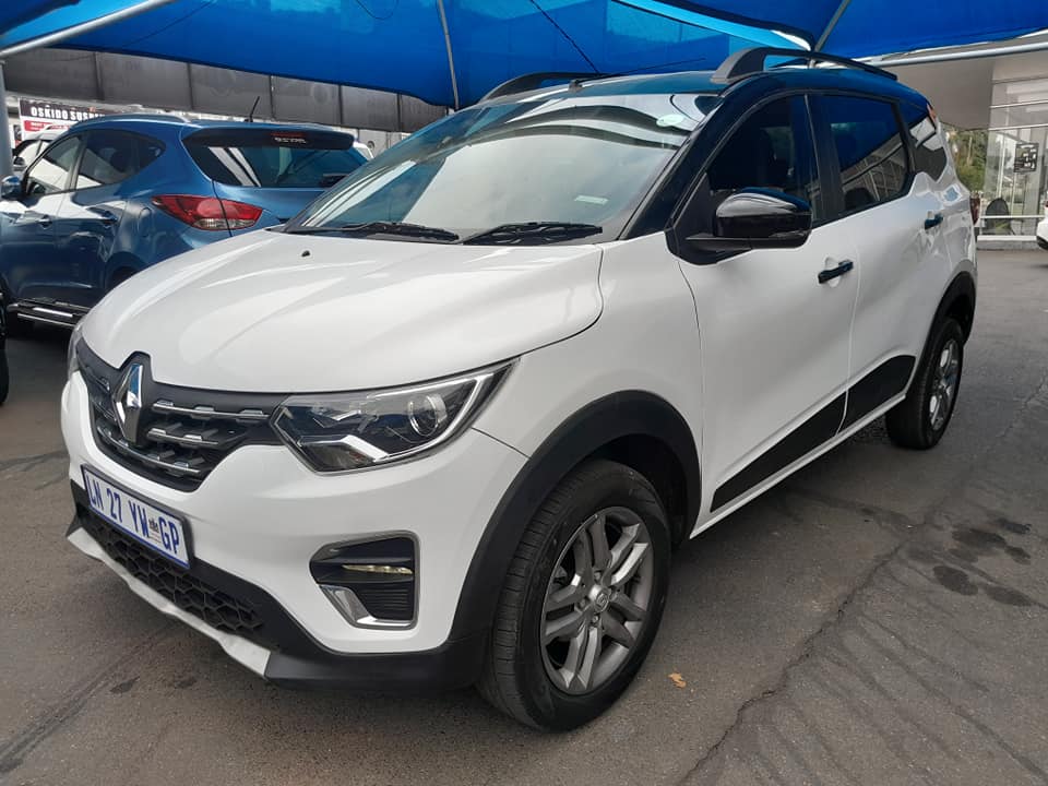 2023 RENAULT TRIBER  1.0 PRESTIGE  MANUAL
