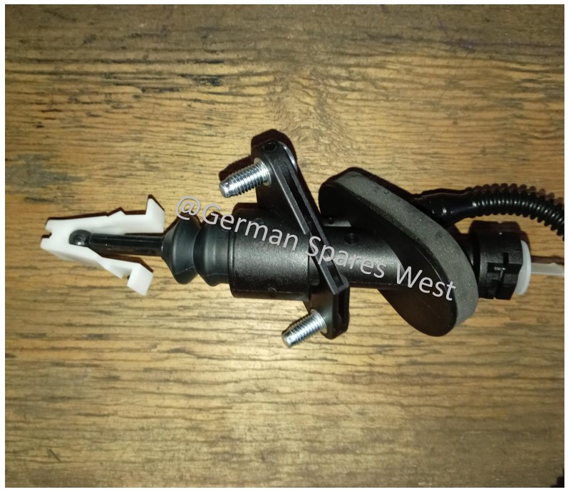 OPEL CORSA C CLUTCH MASTER CYLINDER NEW FOR SALE - Private Seller OPEL CORSA C CLUTCH MASTER CYLINDER NEW FOR SALE - Private Seller