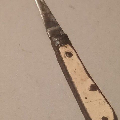 Knive, old Knive, old