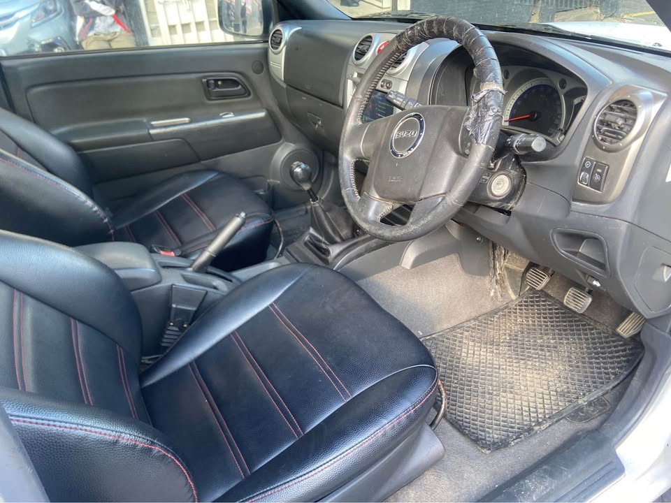 2010 Isuzu KB250 2.0 4x4 Manual Diesel 115000km