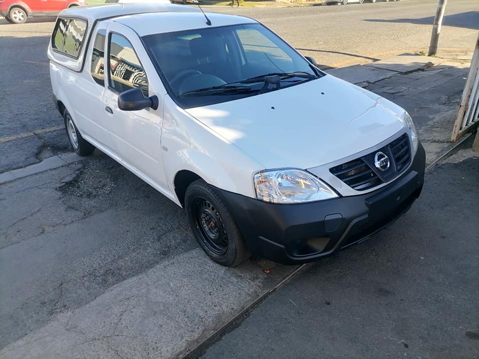 2023 Nissan Np200 1.6i Bakkie with a Canopy Spare key