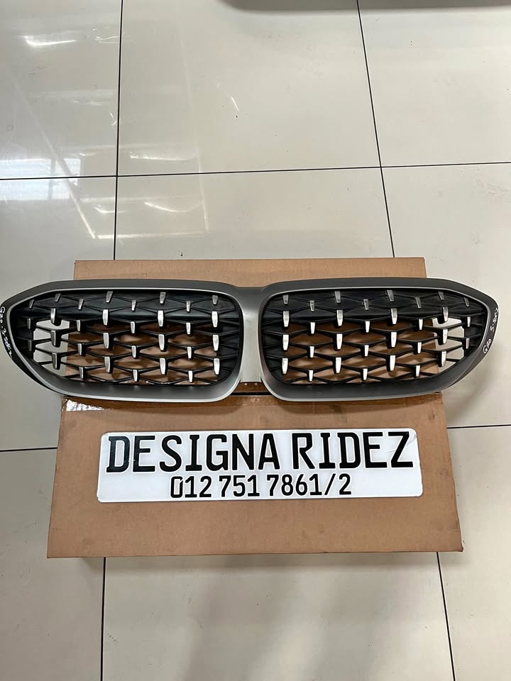 BMW G20 3-SERIES FRONT BUMPER CERIUM GREY HONEYCOMB GRILL AVAILABLE. - Private Seller BMW G20 3-SERIES FRONT BUMPER CERIUM GREY HONEYCOMB GRILL AVAILABLE. - Private Seller