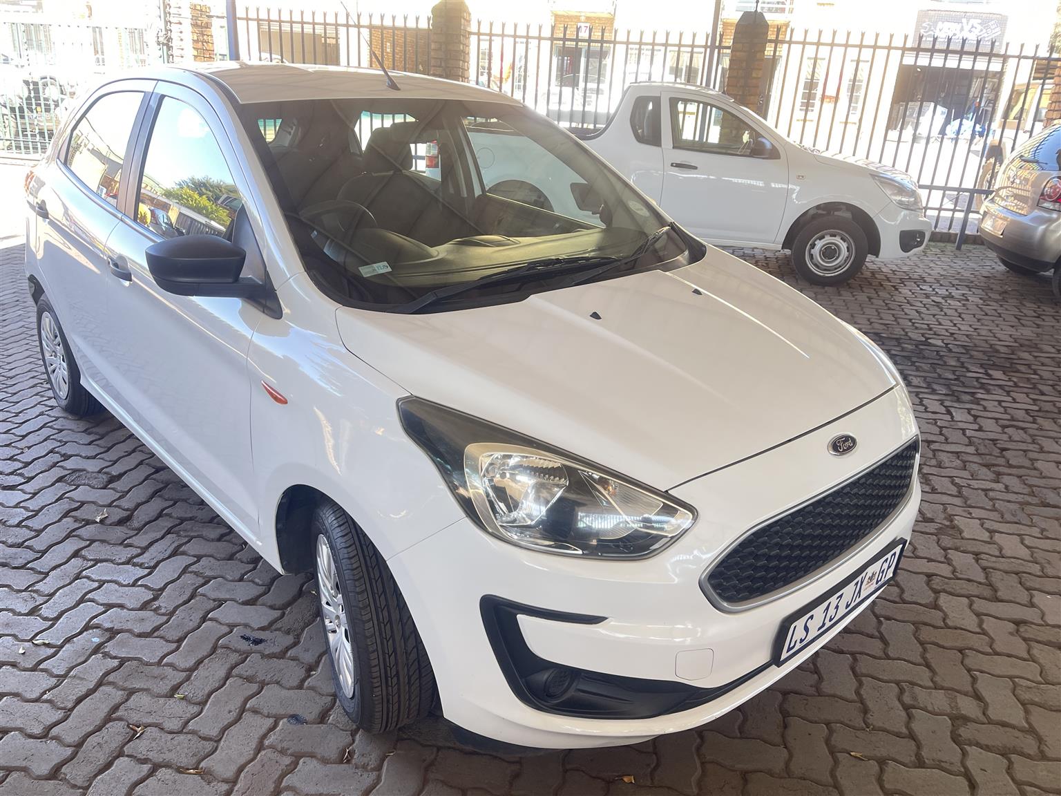 FORD  FIGO 1.5TIVCT AMBIENTE 5 DR