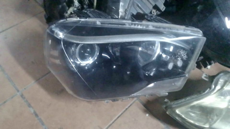 Mahindra scorpion xenon headlights - Private Seller Mahindra scorpion xenon headlights - Private Seller