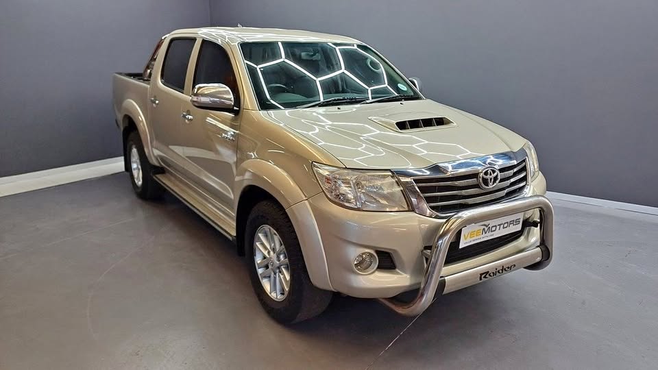 2013 Toyota hilux 3.0 d-4d raider 4×4 a/t p/u d/cab