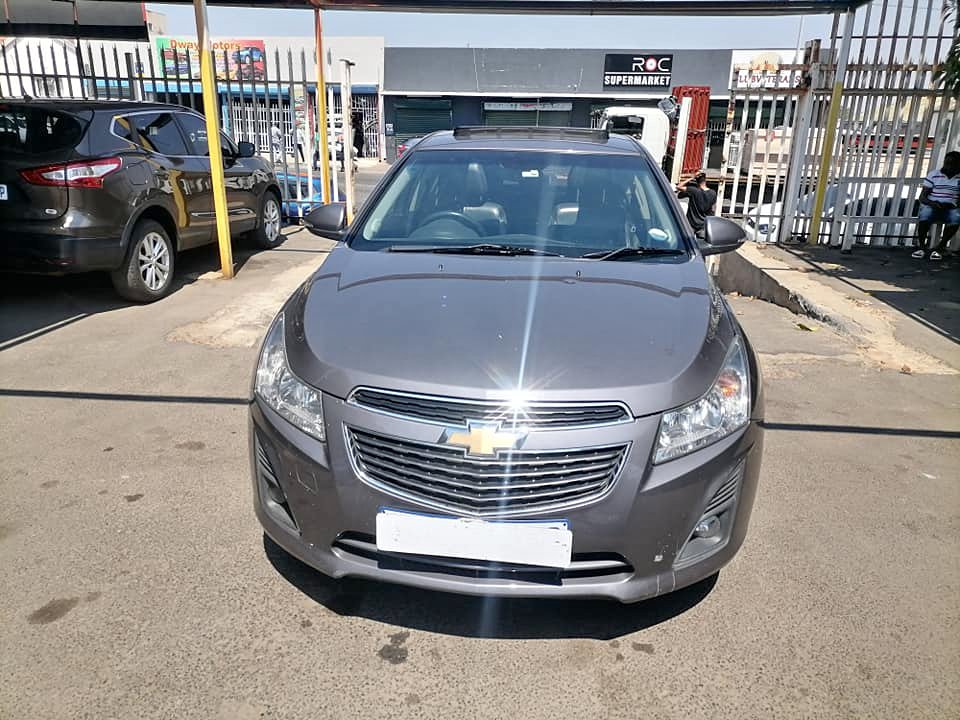 2015 Chevrolet Cruz 1.6 Leather seat and sunroof 2015 Chevrolet Cruz 1.6 Leather seat and sunroof