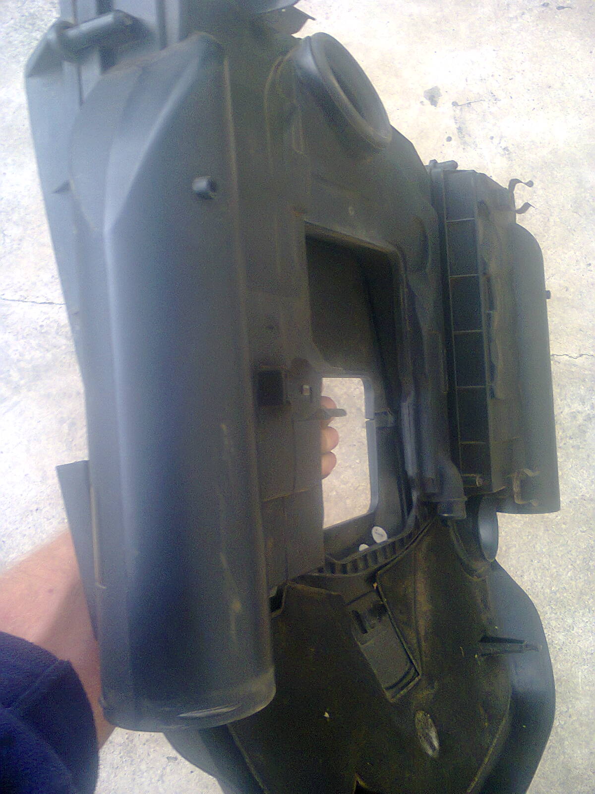 Mercedes Benz ML 350  W164 Engine cover/Air filter box - Private Seller