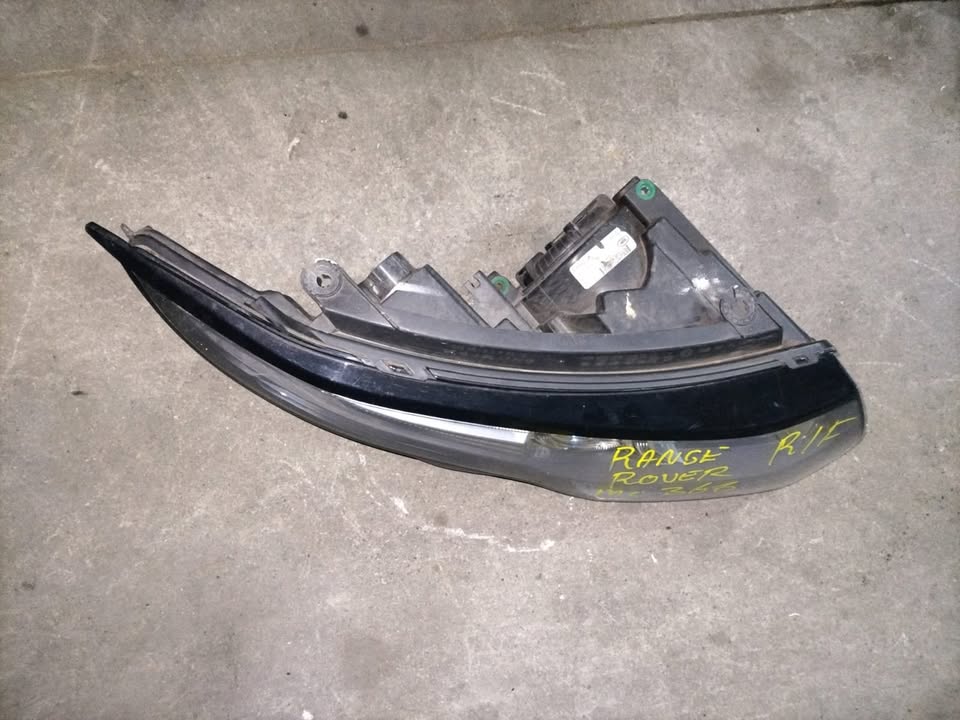 RANGE ROVER EVOQUE LEFT SIDE HEAD LIGHT 2010 MODEL FOR SALE - Private Seller