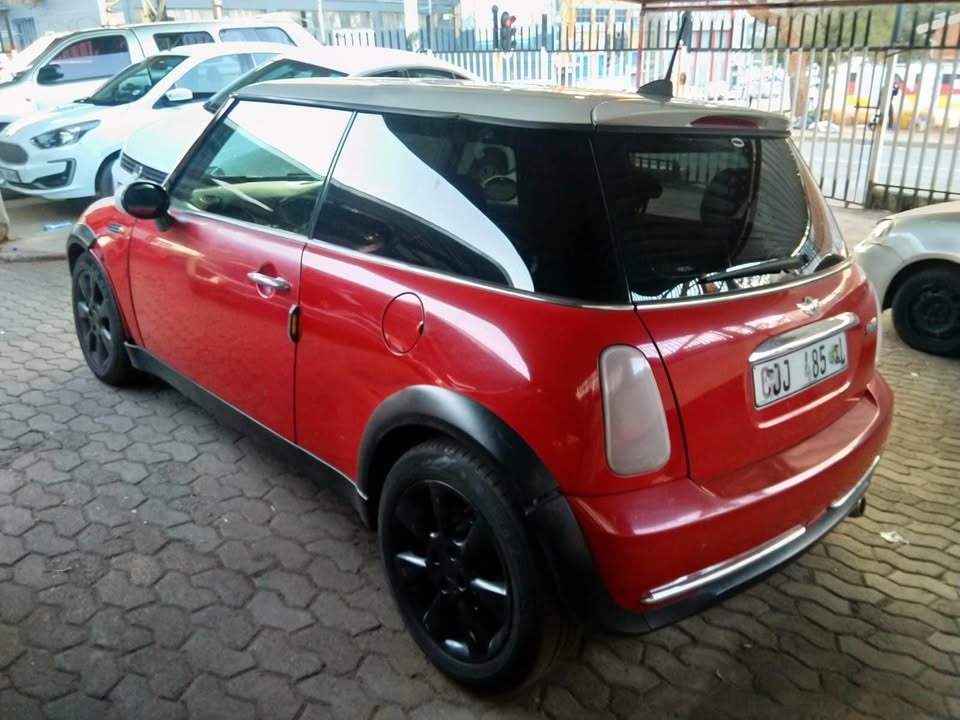 Mini Cooper Model 2006