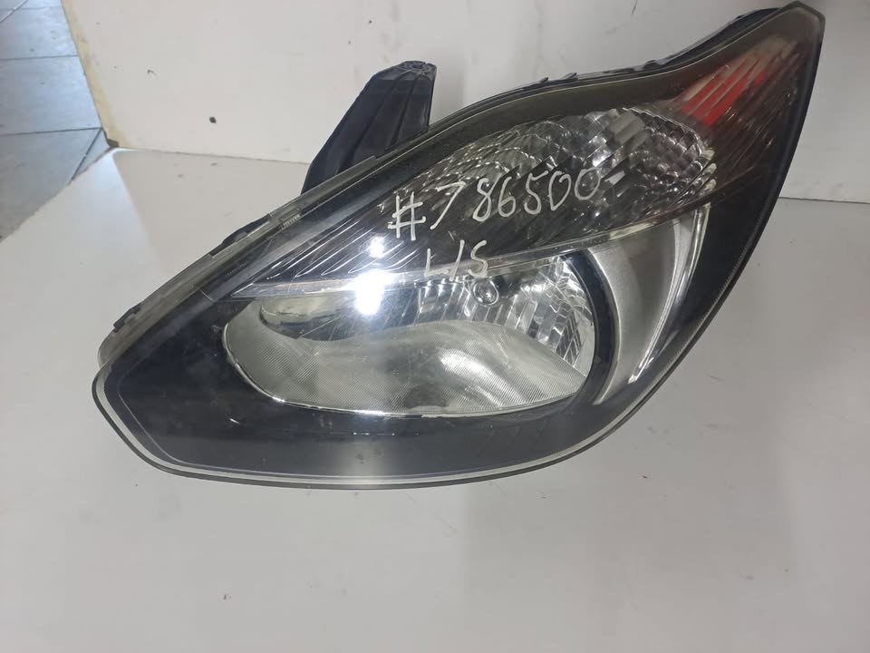 Headlight Ford Figo 2010-2012 - Private Seller