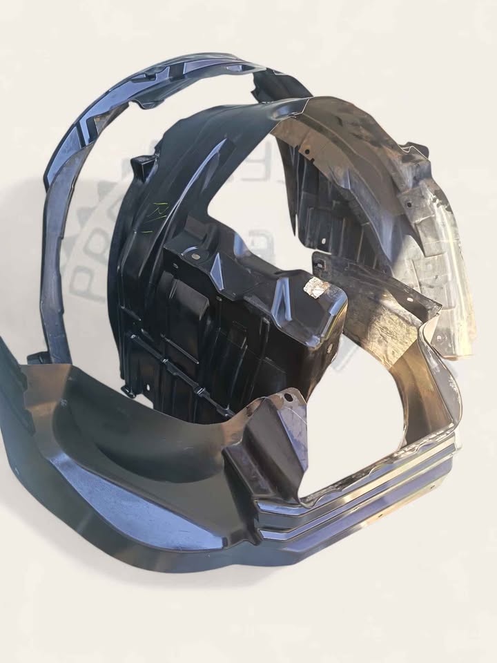 2022-2026 ISUZU DMAX INNER FENDER LINERS AVAILABLE FOR SALE IN EXCELLENT CONDITION - Private Seller