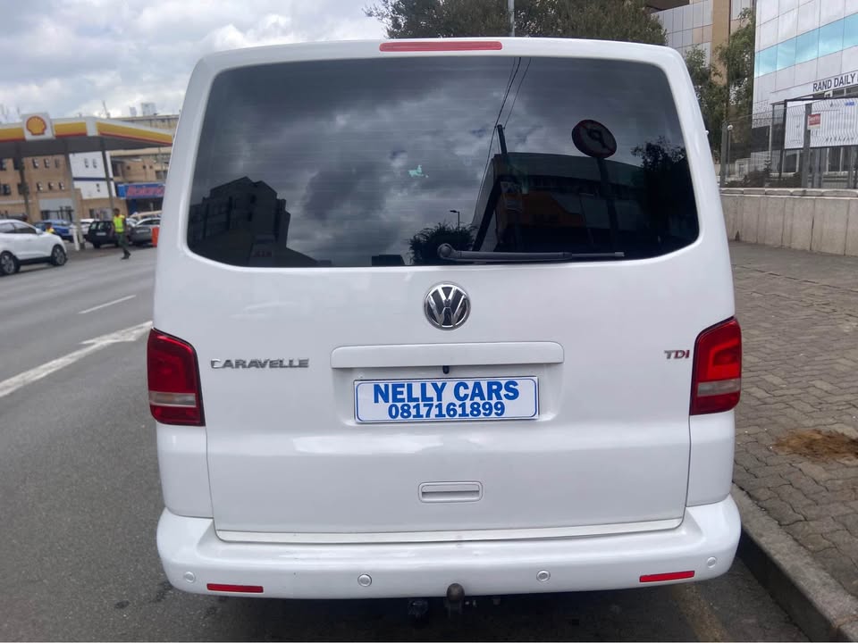 2013 CARAVELLE 4 TDI Motion 2.0 DSG 127000km