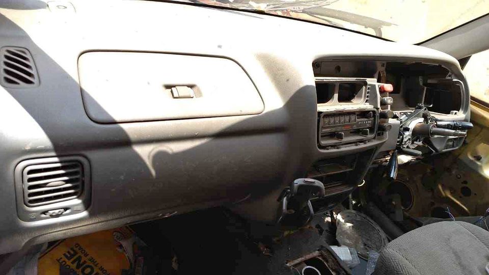 Suzuki Grand Vitara V6 dashboard - Private Seller