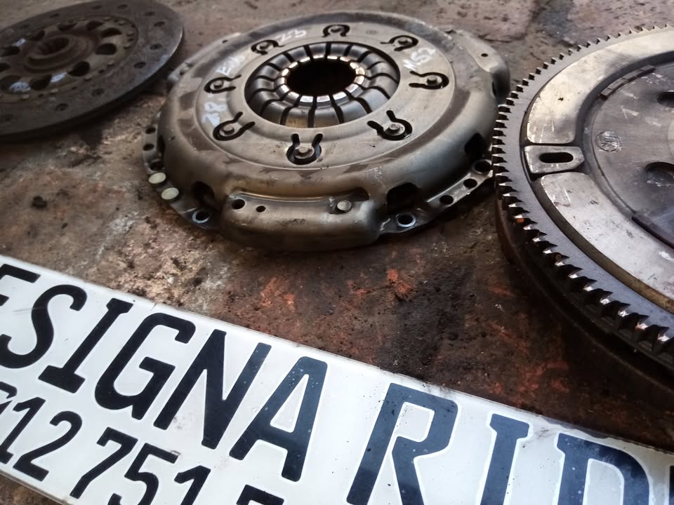BMW E36 2.8I M52 CLUCH PLATEPRESSURE PLATE & FLY WHEEL - Private Seller BMW E36 2.8I M52 CLUCH PLATEPRESSURE PLATE & FLY WHEEL - Private Seller