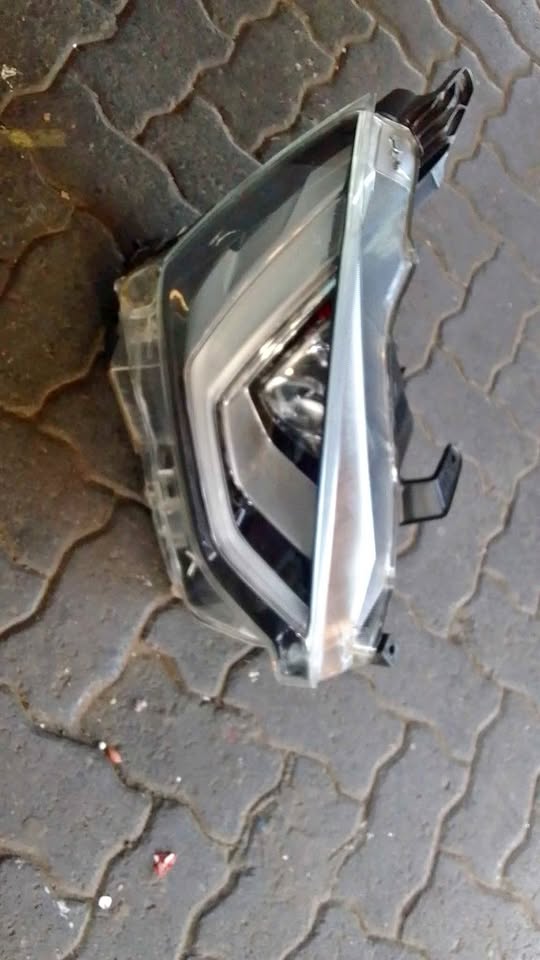 ISUZU D-MAX LED HEADLIGHTS - Private Seller ISUZU D-MAX LED HEADLIGHTS - Private Seller
