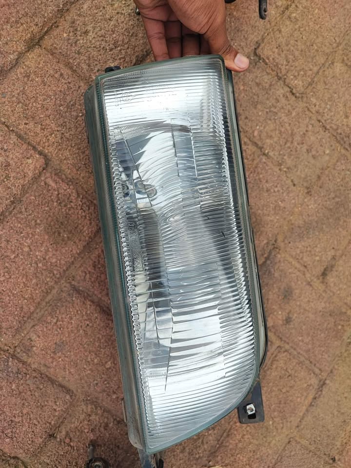 Nissan Sabre/Sentra Corner Lamps & Right Headlight Excellent Condition - Private Seller Nissan Sabre/Sentra Corner Lamps & Right Headlight Excellent Condition - Private Seller