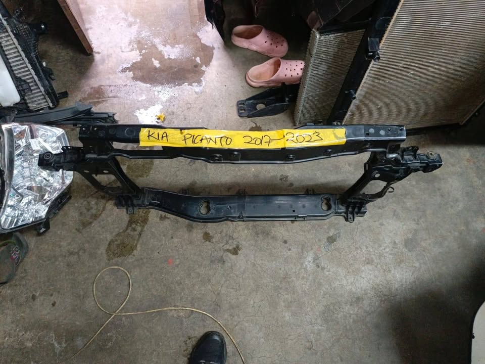 Kia picanto 2017_2023 Cradle - Private Seller Kia picanto 2017_2023 Cradle - Private Seller